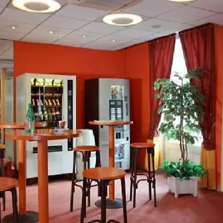 Cit'hotel L'escurial Hotel