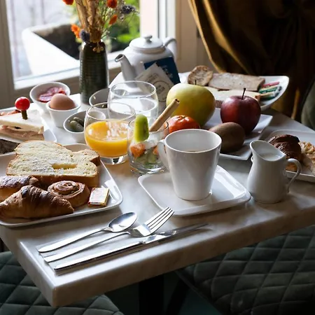 Szálloda Escurial - Centre Gare 3*