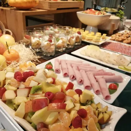 Cit'hotel L'escurial - Centre Gare فندق ميتز