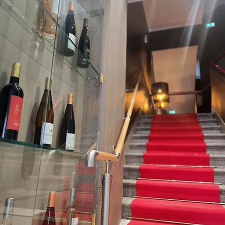 Cit'hotel L'escurial - Centre Gare فندق 3*