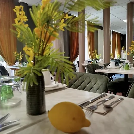 Cit'hotel L'escurial - Centre Gare فندق