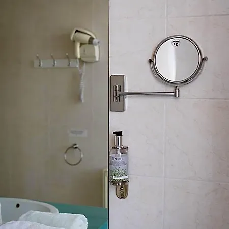 Cit'hotel L'escurial - Centre Gare فندق ميتز