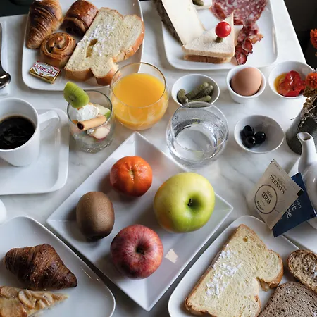 Cit'hotel L'escurial - Centre Gare 3* Metz