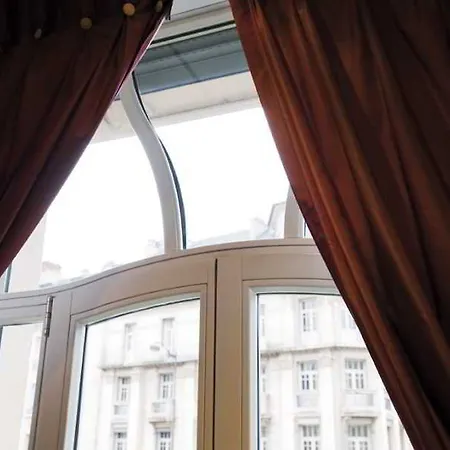 Cit'hotel L'escurial - Centre Gare 3* Metz
