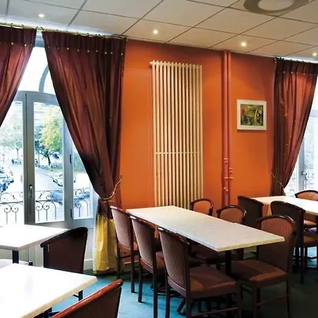 Escurial - Centre Gare Hotel 3*