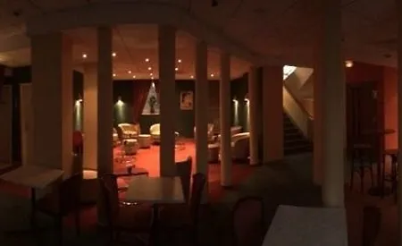 Escurial - Centre Gare Szálloda