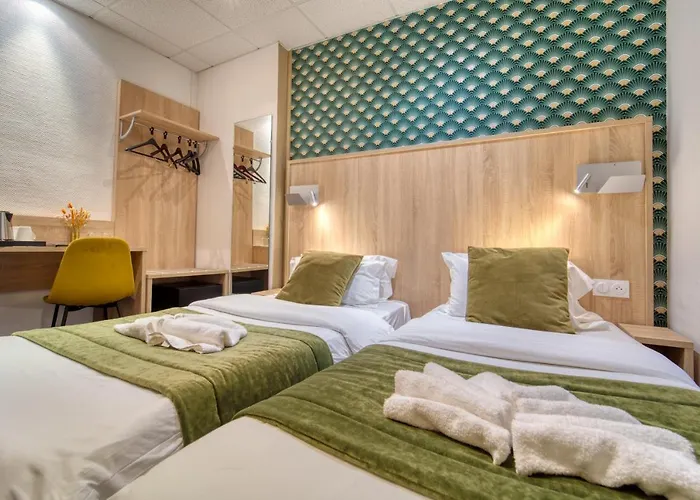 Escurial - Centre Gare 3* Metz