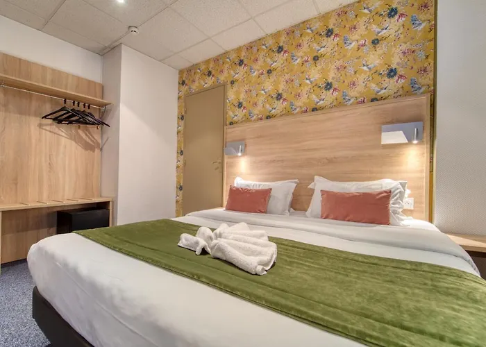 Escurial - Centre Gare 3* Metz