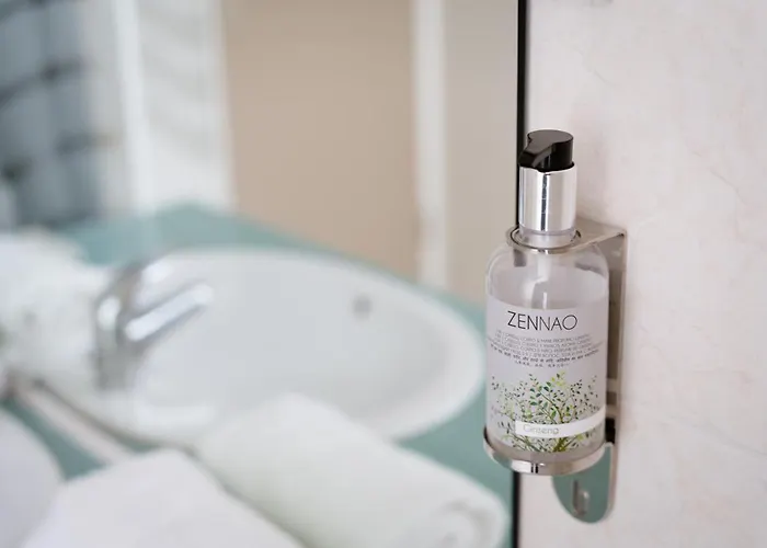 Escurial - Centre Gare 3* Metz