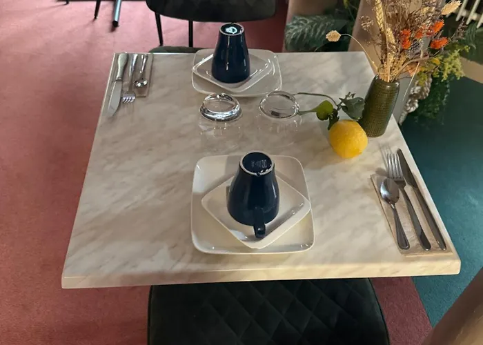 Escurial - Centre Gare 3* Metz