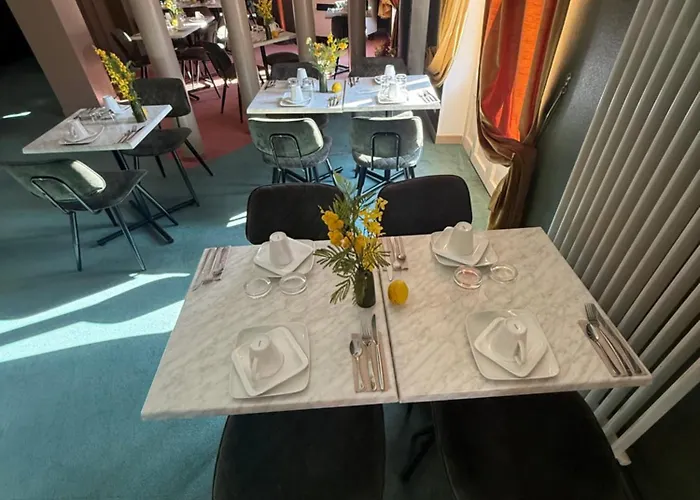 Hotel Escurial - Centre Gare 3*