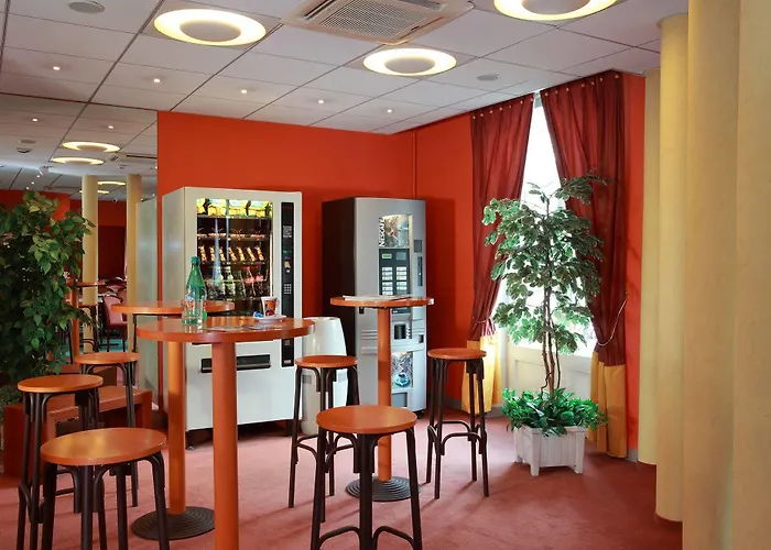 Escurial - Centre Gare Hotel 3*